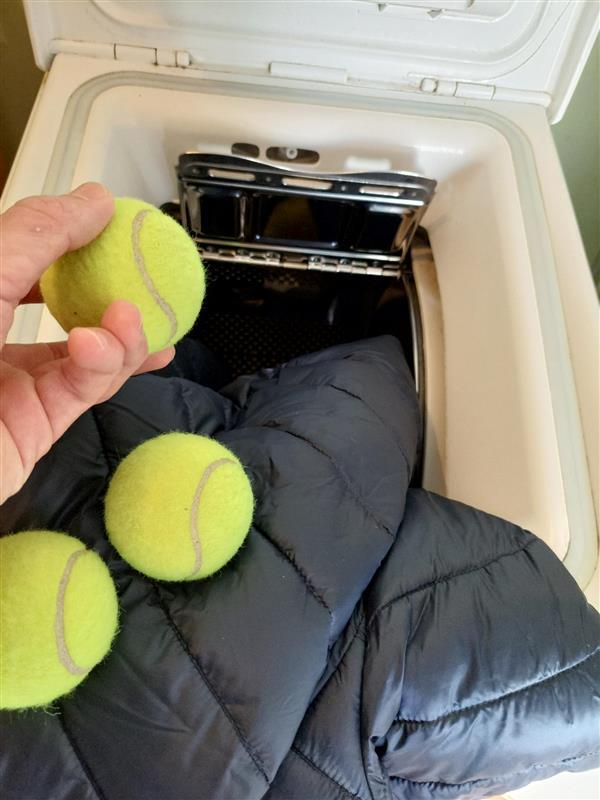 Mantenimiento chaqueta de plumas senderismo