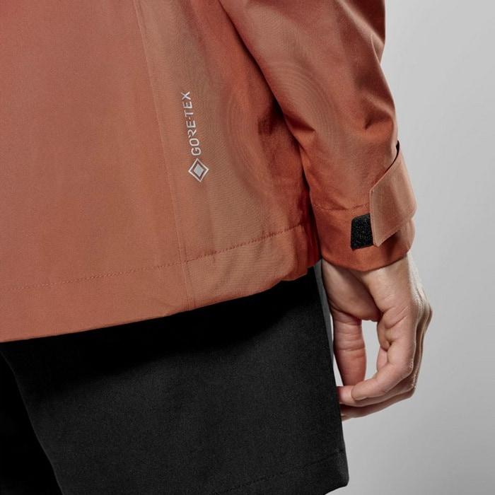 elección chaqueta senderismo